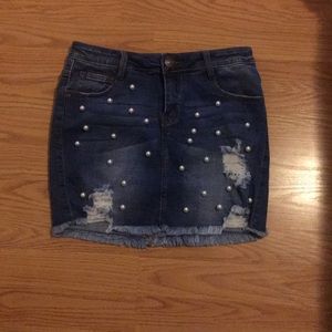 Pearl denim skirt